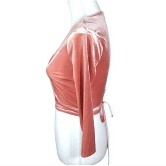 FOREVER 21 PINK VELVET WRAP CROP TOP SZ.S EUC. - Picture 3 of 6